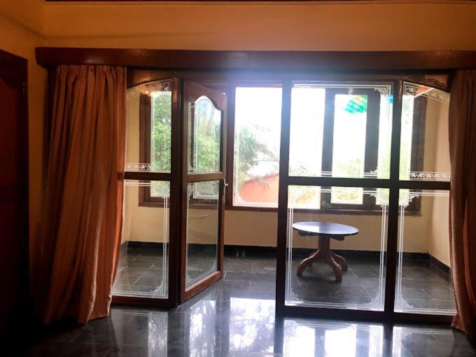 Sea Breeze Beach Resort Mahabalipuram Exterior foto
